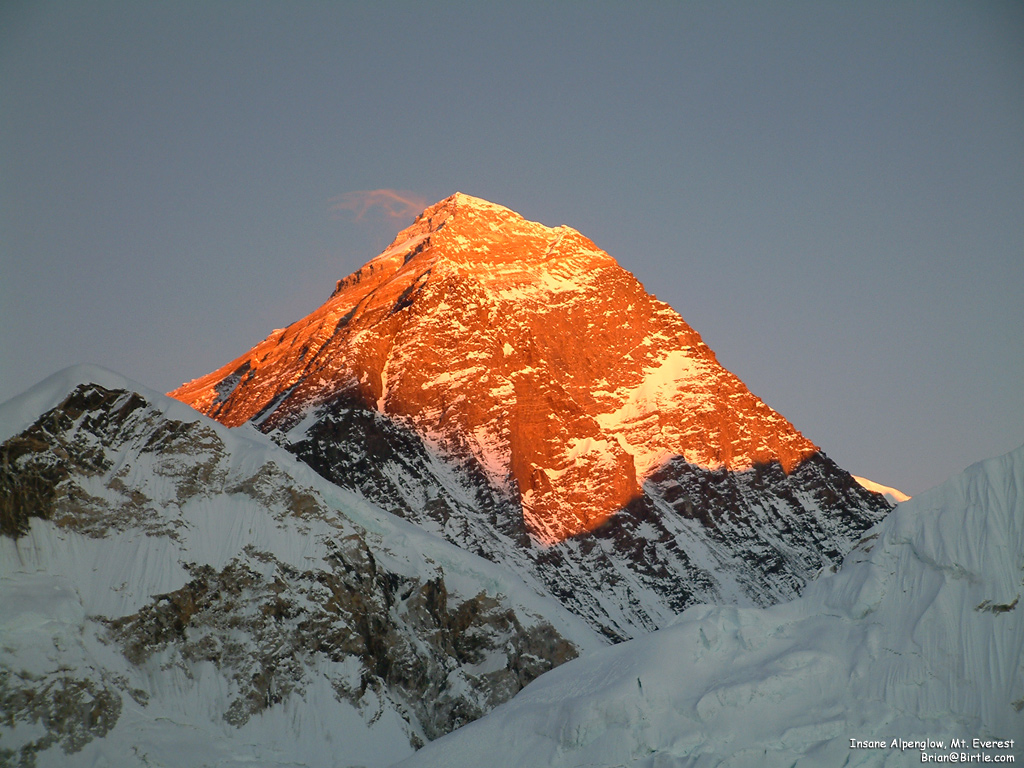 Эверест - самая высокая гора. Джомолунгма